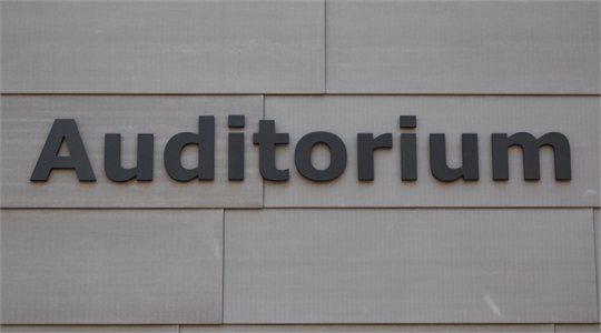 Dimensional Letters Install